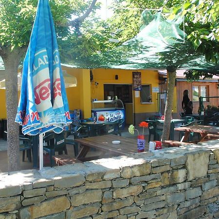 Camping Organya Hotel Exterior photo